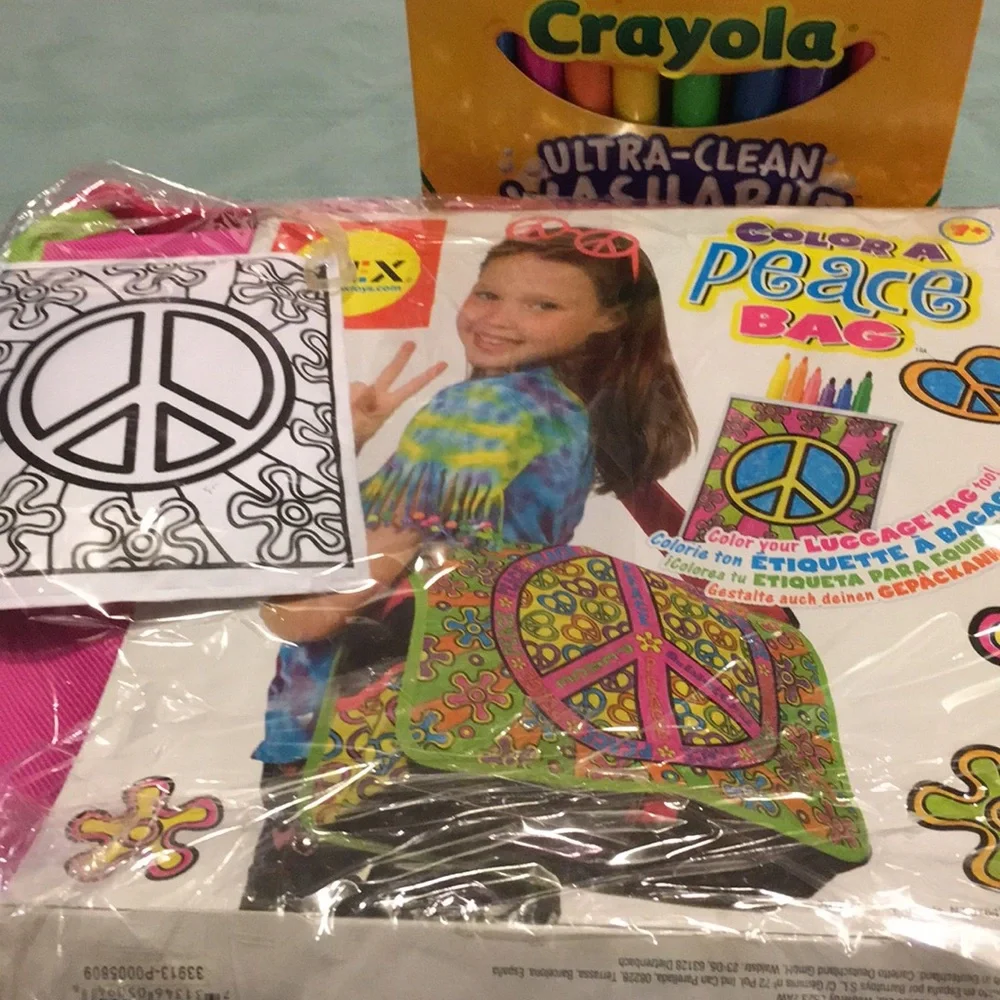 Alex Color & Design a peace Bag Craft set Perfect carry On Book-Computer Bag NEW